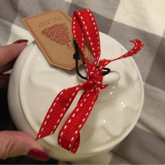 Rae Dunn Decor - Picture 5 of 8